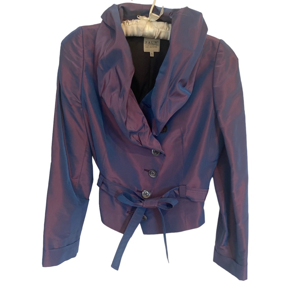 Fabulous iridescent purple/blue silk evening jacket by PAUW. Size 3: US medium.